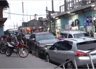 Tensión en La Salada por un nuevo decomiso de mercadería y protesta de puesteros
