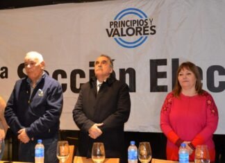 Guillermo Moreno encabezó un plenario peronista en Ranelagh