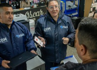 En Almirante Brown instalan 150 alarmas comunitarias municipales llegando a los 800 equipos funcionando en el distrito