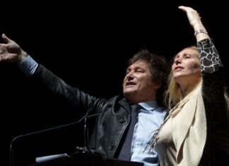 La Libertad Avanza lanza su campaña bonaerense con un congreso en La Plata