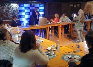 «Charlie» Curestis celebró el armado libertario en Echeverría y envió señales: “No queremos heridos, queremos compromiso”