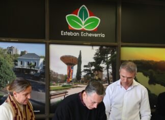 Echeverría: Fernando Gray formalizó el pase a planta permanente de 60 trabajadoras y trabajadores municipales