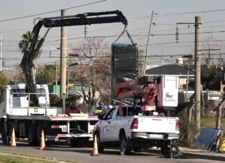 El Municipio de Echeverría renueva los tótems indicadores de velocidad instalados en el distrito