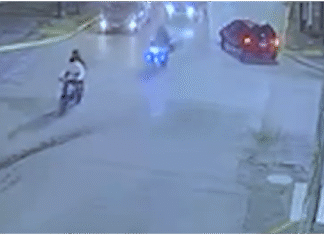 Monte Grande: con el apoyo del COM, dos personas fueron detenidas por circular en una moto con pedido de secuestro