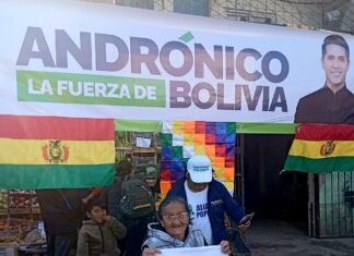 Feriantes bolivianos en La Salada expresan su apoyo a Andrónico Rodríguez rumbo a las elecciones 2025