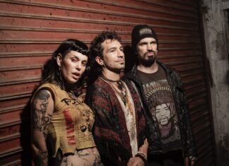 Ana Devin, la actriz rockera que brilla en “El Barro” y lanza disco con Ramen