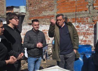 Maximiliano Bondarenko recorrió Lanús y denunció el abandono de los barrios populares