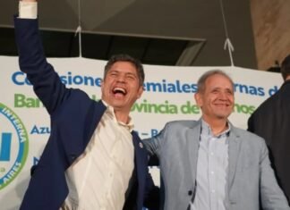 Axel Kicillof y Sergio Palazzo juntos en acto por el 203° Aniversario del Banco Provincia