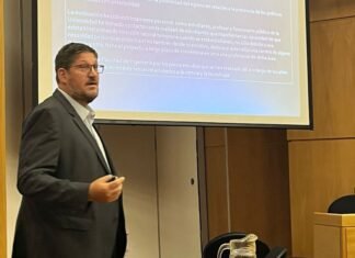 Sergio Medviginer opinó que «la universidad está en crisis» y reclamó que «el peronismo dé la pelea desde adentro»