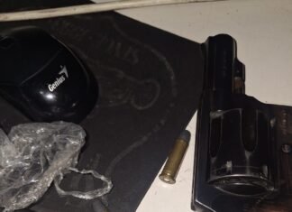 Avellaneda: detienen a hombre de 40 años por violencia de género y tenencia ilegal de arma de guerra