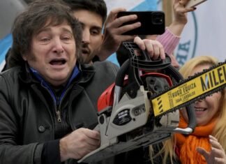 Milei canceló su visita a Ezeiza y cierra campaña sin acto en el conurbano