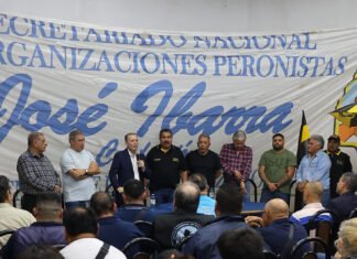 Fernando Gray recibió el respaldo de las 62 Organizaciones Peronistas en Almirante Brown
