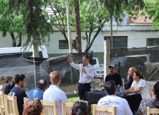 Fernando Gray se reunió con representantes del círculo gastronómico de Esteban Echeverría