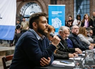 «Quien no esté en esto, está en otra joda»: Berrueco exige frenar el ajuste y llamó al peronismo a «construir mayoría»