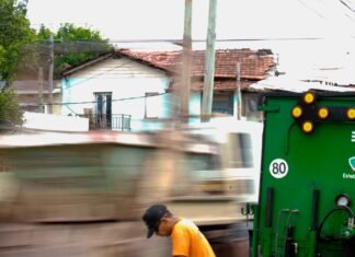 Continúan las obras de bacheo en Monte Grande