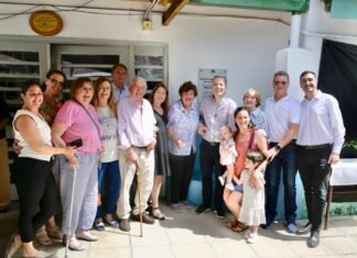 Fernando Gray participó del acto de imposición de nombre a la escuela secundaria N°35 Brígida Walsh