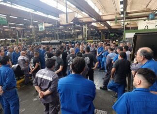 Conflicto en FATE: Tras 11 meses sin aumento, la empresa responde a reclamos bloqueando el ingreso de representantes del SUTNA