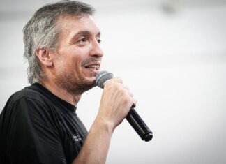 Máximo Kirchner: “Tenemos en la cabeza un país y vamos a dar la pelea»