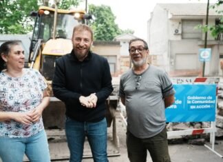 Otermín recorrió con vecinos un nuevo frente de obra en Temperley