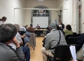 Federico Storani convocó a recuperar a la UCR como alternativa a Milei