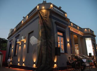 Brown: el Municipio acompañó la reapertura de la histórica casona «Villa Lola» que se transformó en centro cultural y librería