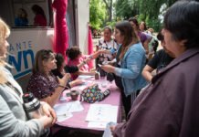Almirante Brown reforzó la concientización sobre el cáncer de mama con actividades y controles médicos gratuitos en el Parque Carrillo