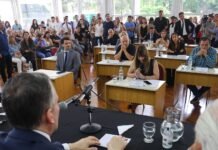 Fernando Gray acompañó la jura y asunción de concejales electos en Esteban Echeverría