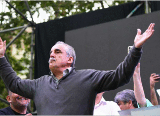 Guillermo Moreno llega a Remedios de Escalada: debate abierto sobre economía peronista en tiempos de crisis