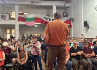 El Radicalismo Auténtico sale a la cancha en medio de la compleja interna de la UCR