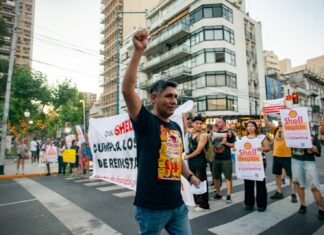 Dock Sud: Denuncian que Shell mantiene un «grave desacato» y se niega a reinstalar a un trabajador