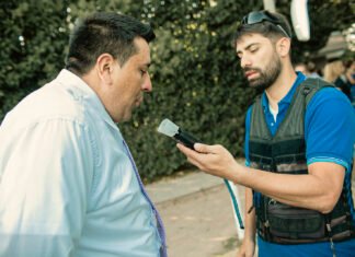 En Almirante Brown profundizan los controles de alcoholemia a conductores de micros de viajes de egresados