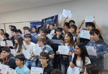 Hay futuro: más de 70 jóvenes presentaron sus proyectos en el cierre del año del Club de Robótica