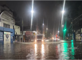 Temporal en Zona Sur ocasionó calles anegadas durante la madrugada y persiste el alerta para esta tarde