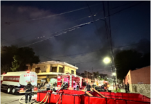 Feroz incendio en una textil de Lanús: 9 dotaciones de bomberos trabajan en el lugar