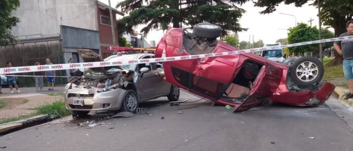 Triple choque con vuelco tras persecución en quilmes