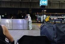 El transporte, en jaque: el paro se extiende a la larga distancia y fractura el servicio urbano