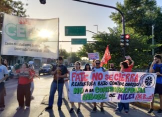 «Que FATE sea una causa nacional»: ruidazo estudiantil en Lanús en apoyo a los trabajadores del neumático