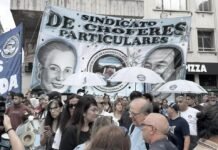 Emergencia en Discapacidad: Choferes se movilizaron al Ministerio de Salud por deudas de PAMI e Incluir Salud