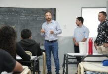 Nuevas obras de infraestructura escolar en Lomas: Otermín recorrió la renovada Escuela Secundaria 47