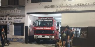 Héroes de 9 de Abril: Bomberos salvaron la vida de un nene de 3 años que se había atragantado