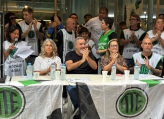 ATE denuncia «vaciado y desmantelamiento» de la salud pública frente a la Superintendencia de Servicios de Salud