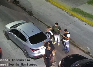 Luis Guillón: Caen dos hombres armados tras una persecución detectada por las cámaras de seguridad