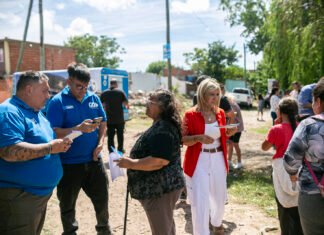 Fabiani y Paula Eichel participaron de la instalación de nuevas alarmas comunitarias municipales en Almirante Brown
