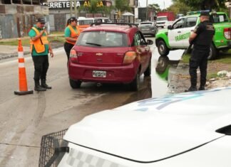 Refuerzan la seguridad en Luis Guillón con un operativo conjunto de control vehicular