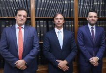 Quiénes son los tres abogados argentinos detrás de la victoria en el juicio por YPF