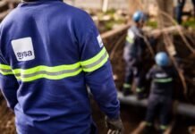 AySA: Rotura de cañería en Parque Avellaneda afecta a usuarios de Lomas de Zamora