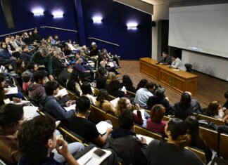 Universidad Nacional de Lomas: Presentaron “La BAP”, el documental sobre la Biblioteca Autónoma de Periodismo que resistió a la Dictadura