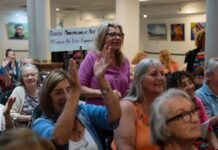 La UNaB abre la inscripción a su Programa para Adultos Mayores: cursos de tecnología, idiomas y arte