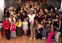 Agustín Balladares encabezó la entrega de kits escolares en Lanús: “Combatamos el desánimo con organización y sentido patriótico”