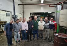 Estudiantes de la UNLZ visitaron Cooperativa Apícola en San Vicente